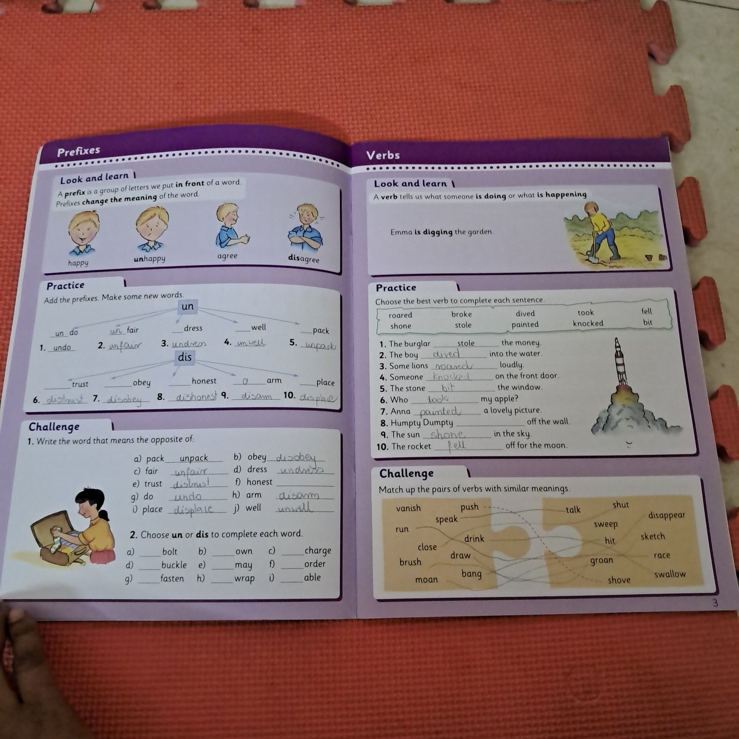 ENGLISH BASICS  Three Children Play