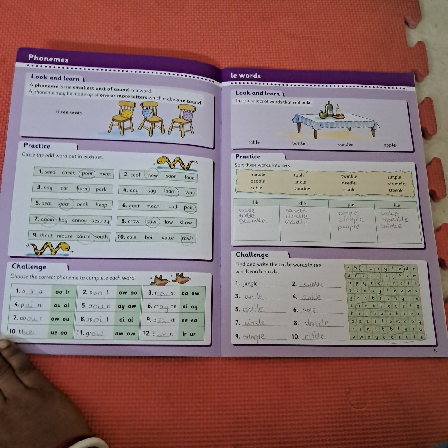 ENGLISH BASICS  Three Children Play