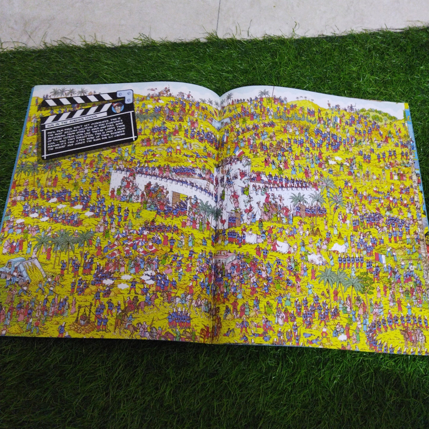 Where's Wally ? In HollyWood