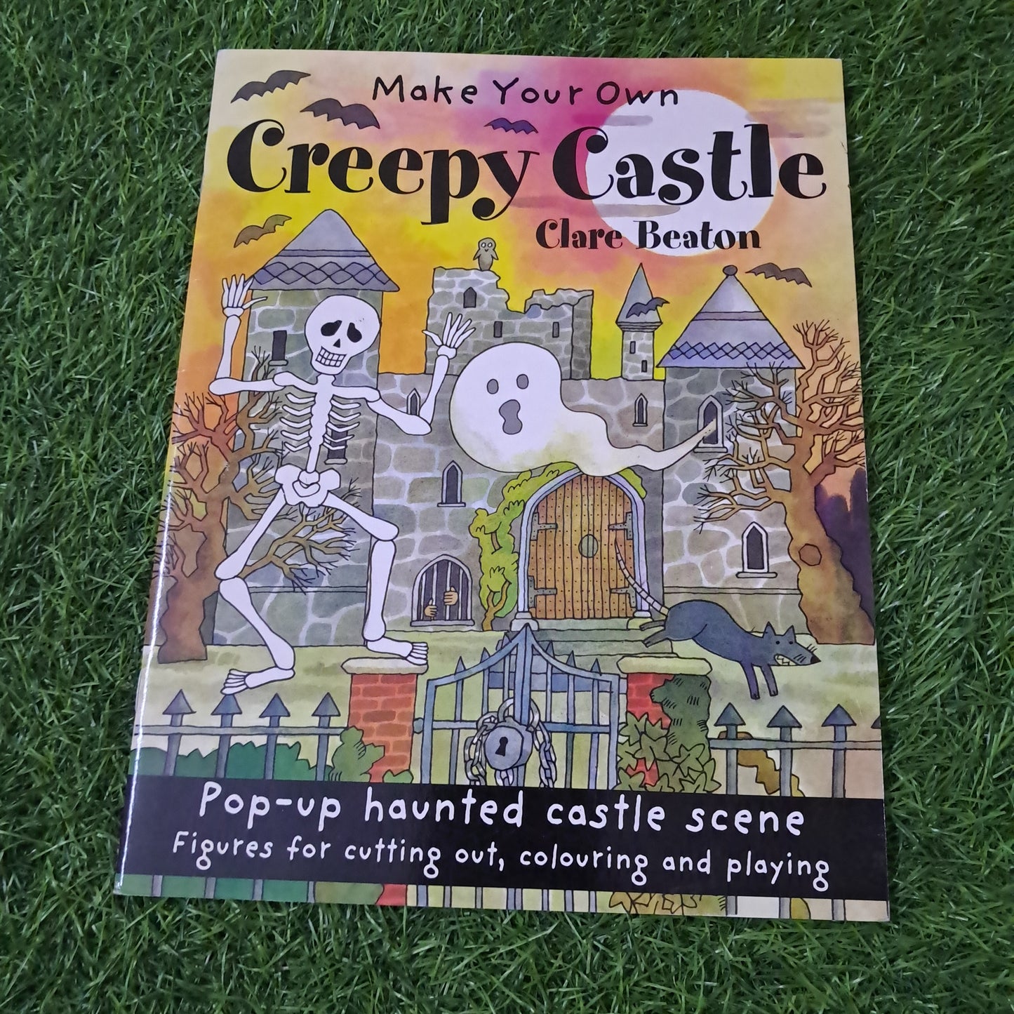 Make Your Own Creepy Castle Pop-up haunted castle scene