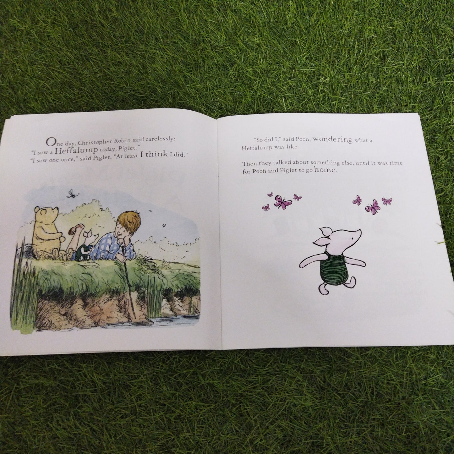 Winnie- thre- pooh and Friends Piglet Meets A Heffalump