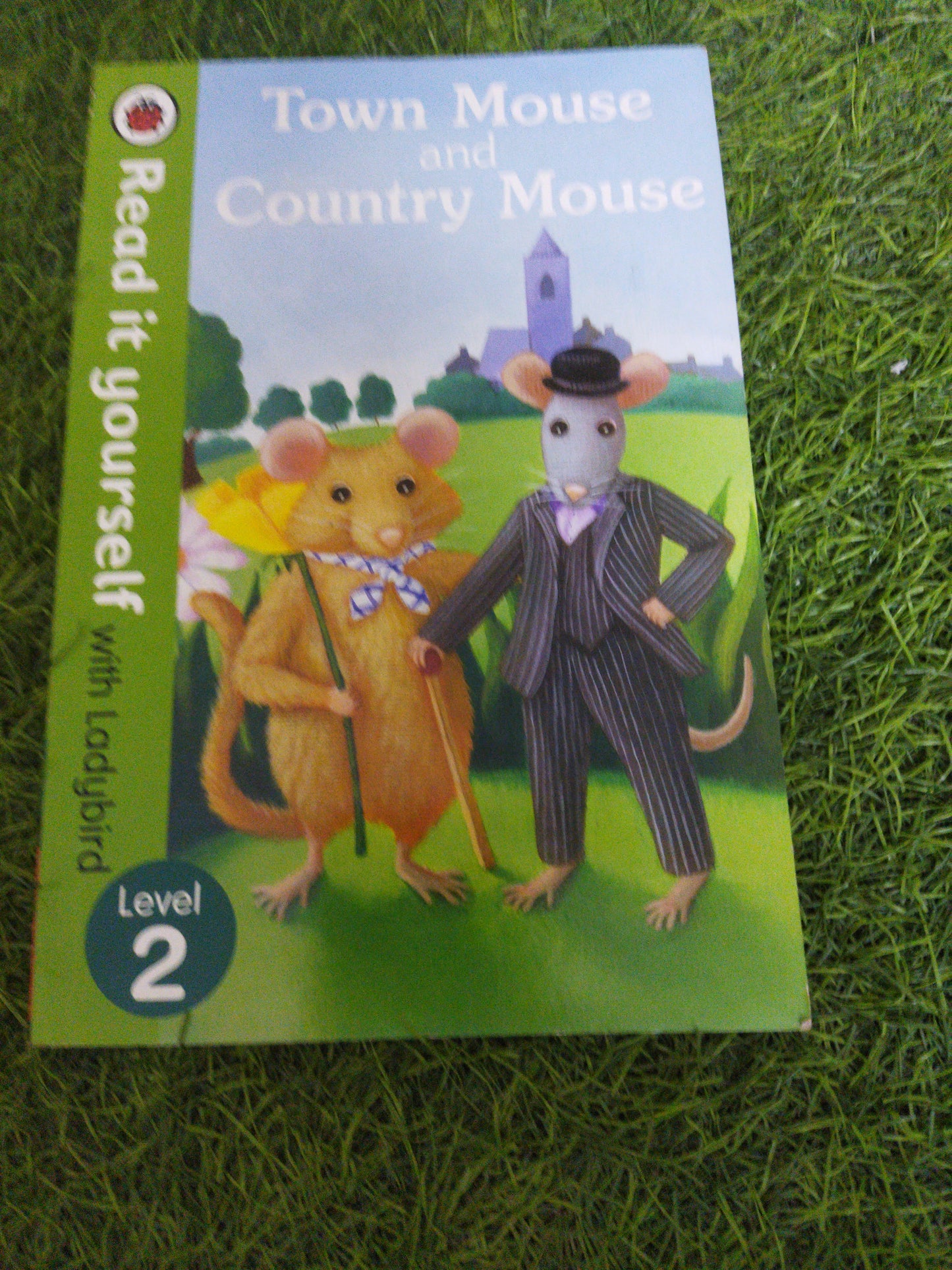 Read it ypur self with ladybird Town Mouse and Country Mouse