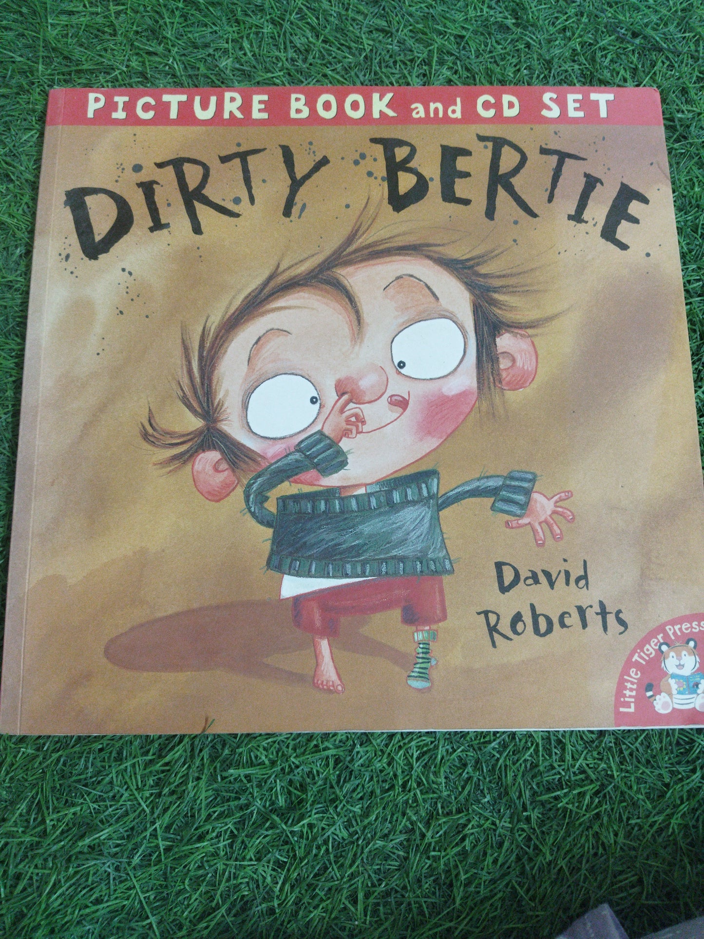 Picture book and CD sset Dirty Bertie