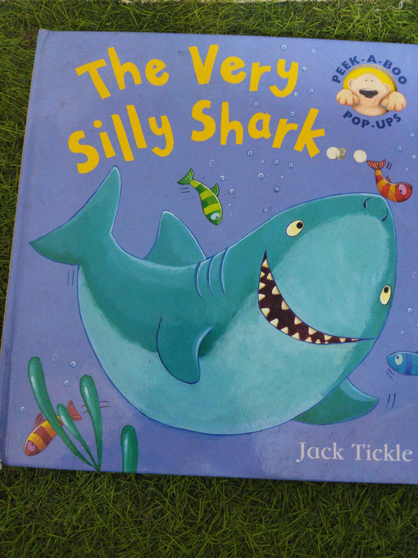 The Very Silly Shark Peek-a-Boo Pops-ups