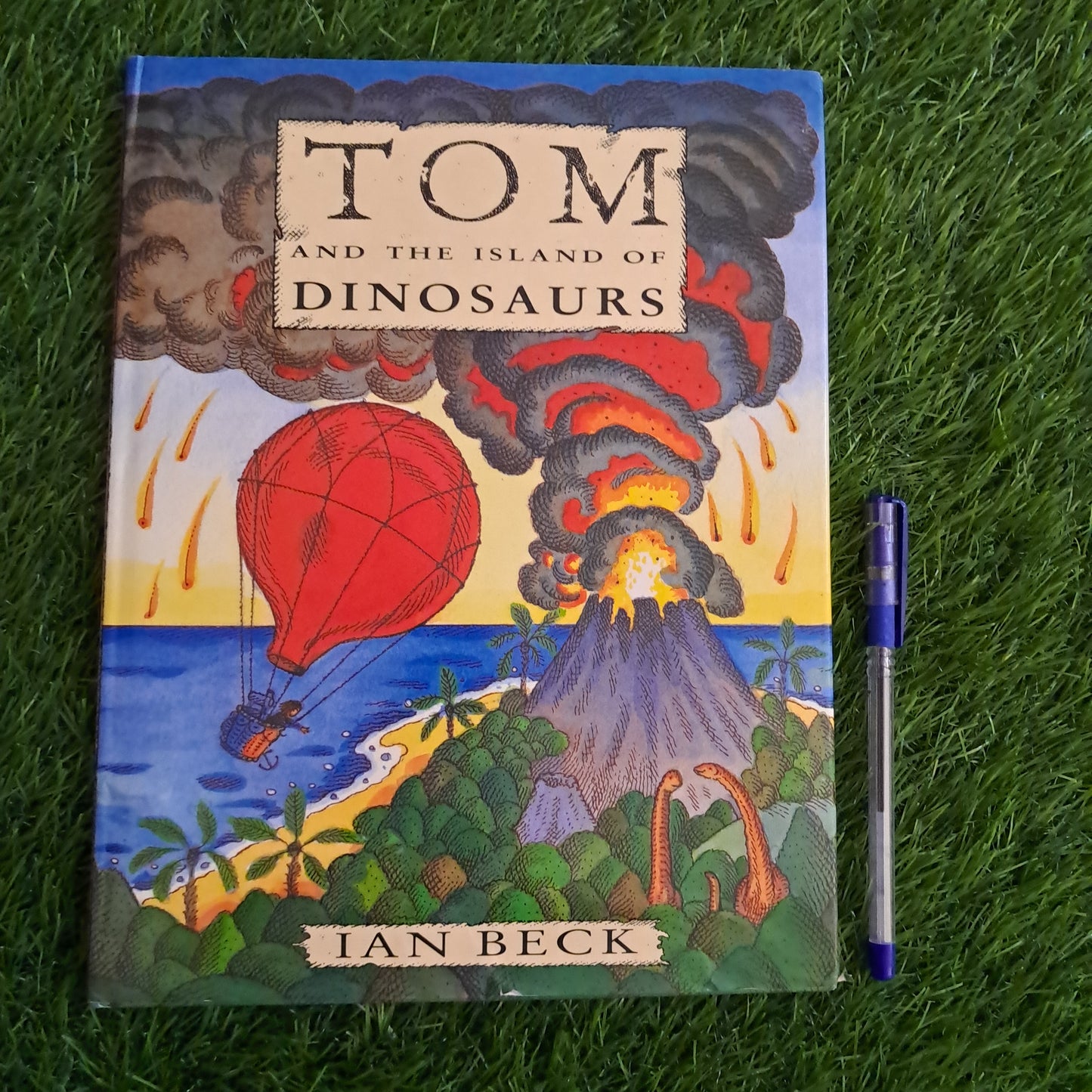 TOM AND THE ISLAND of dinosaurs