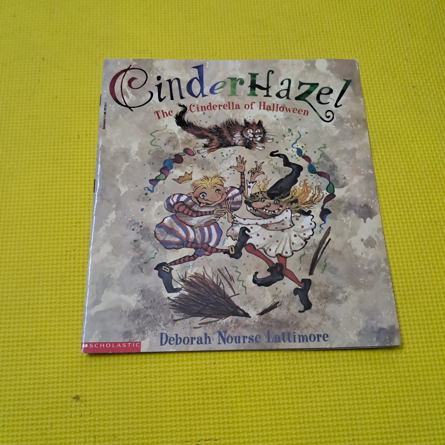 Cinder Hazel THE Cinderella OF Hallowen