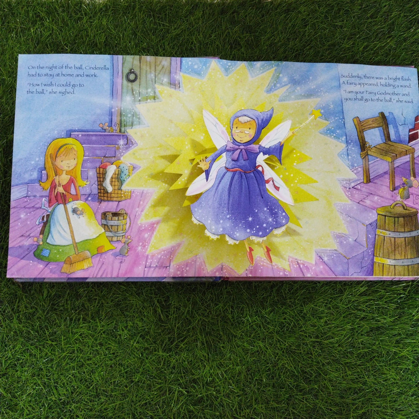 Cinderella Pop-up fun Book