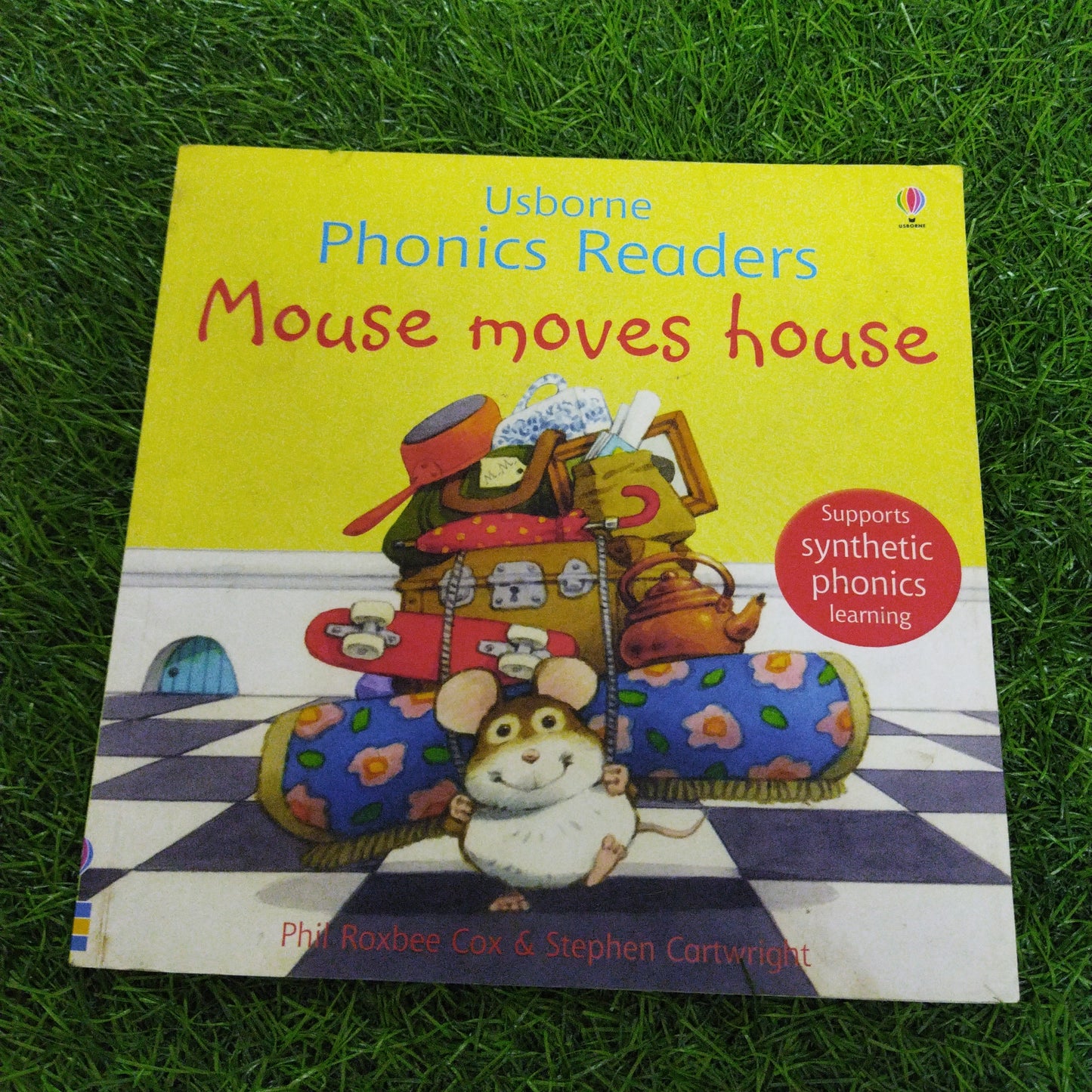 Usborne Phonics readers Mouse Moves House