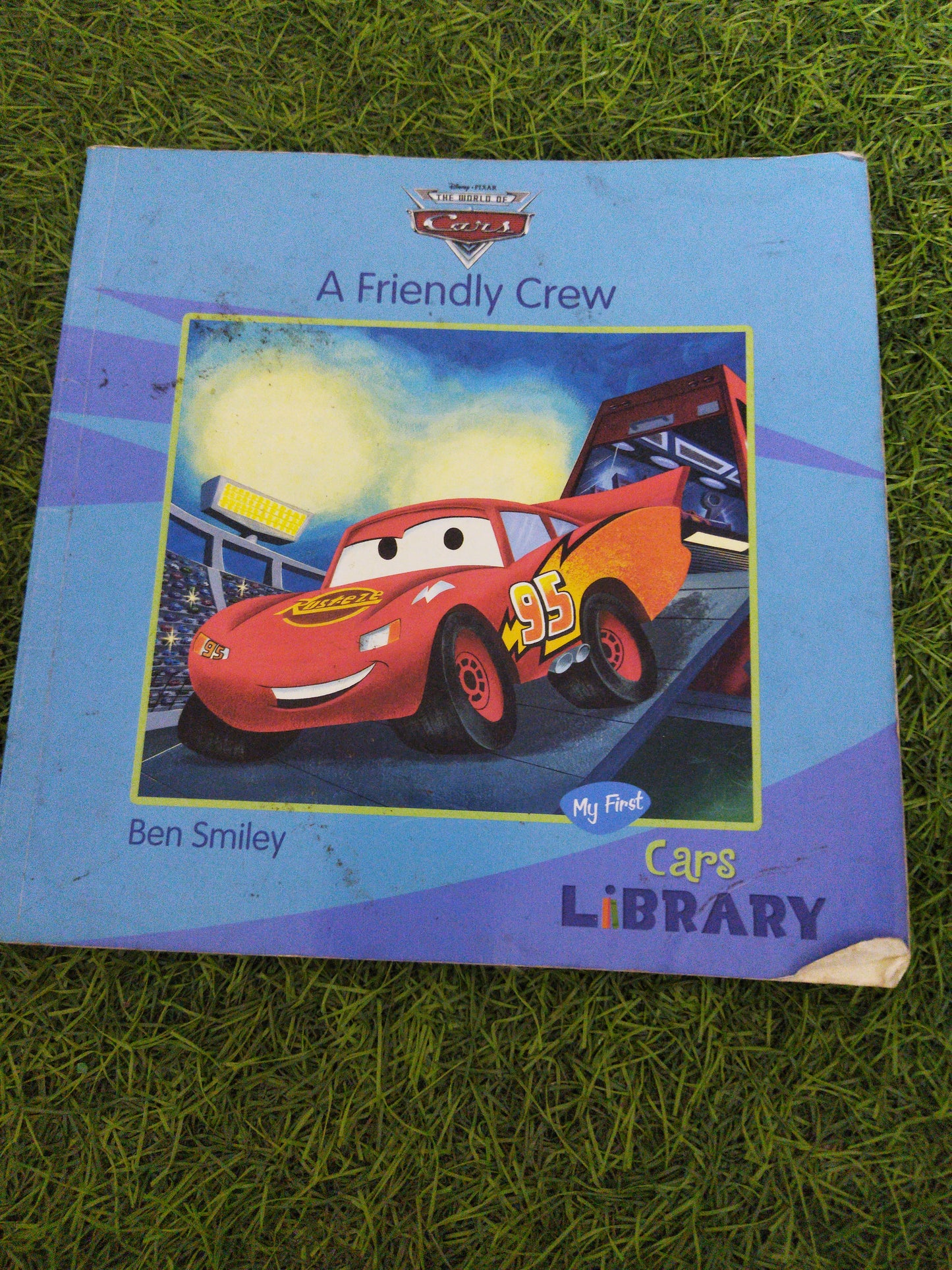 Disney.Pixar The World Of Cars A Friendly Crew