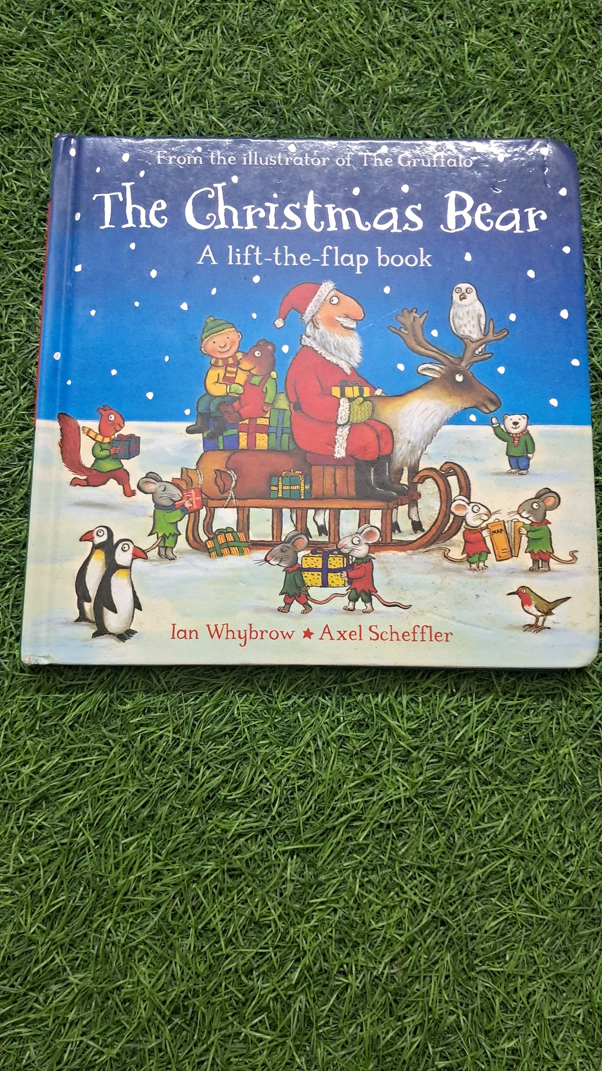 The Christmas Bear a lift - the- flap book