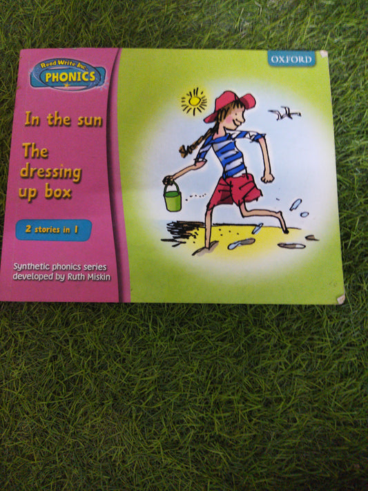 Read write Inc. Phonics  In the sun The Dressing up boox