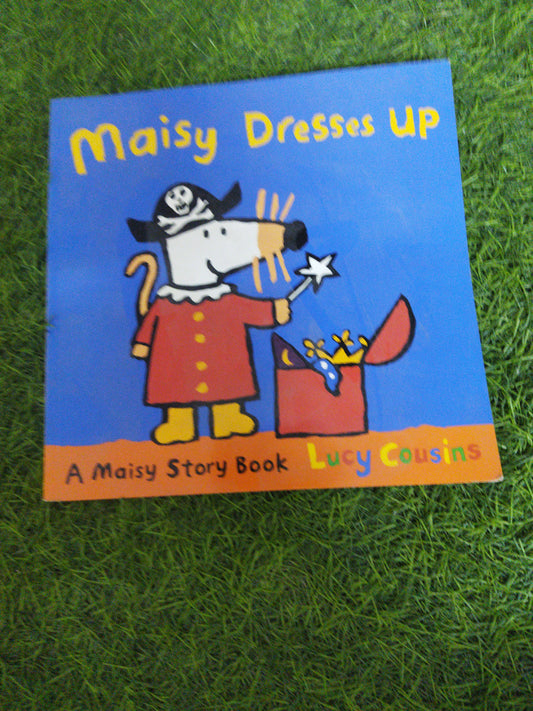 Maisy Dresses Up A Maisy Story Book