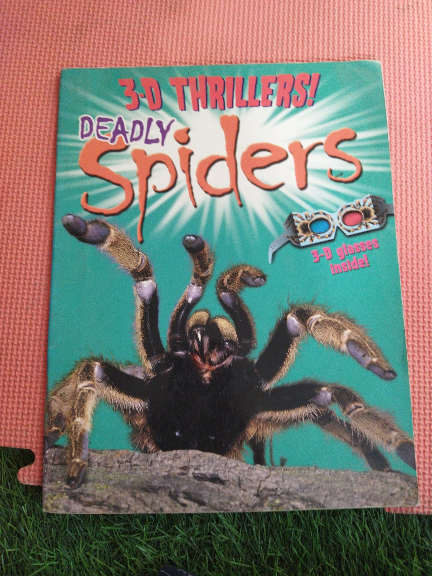 3-D Thrillers ! Deadly Spiders